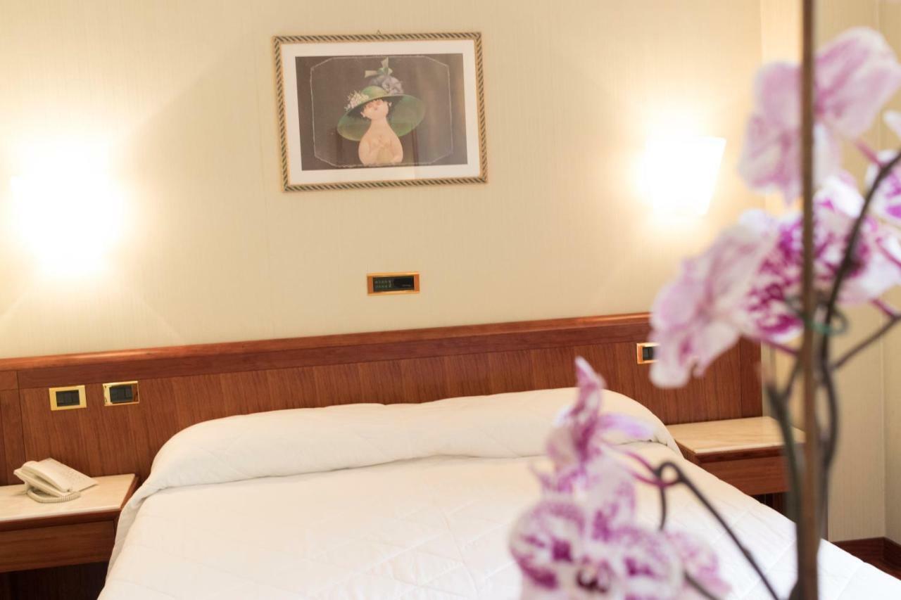Palace Hotel Civitanova Marche Eksteriør bilde